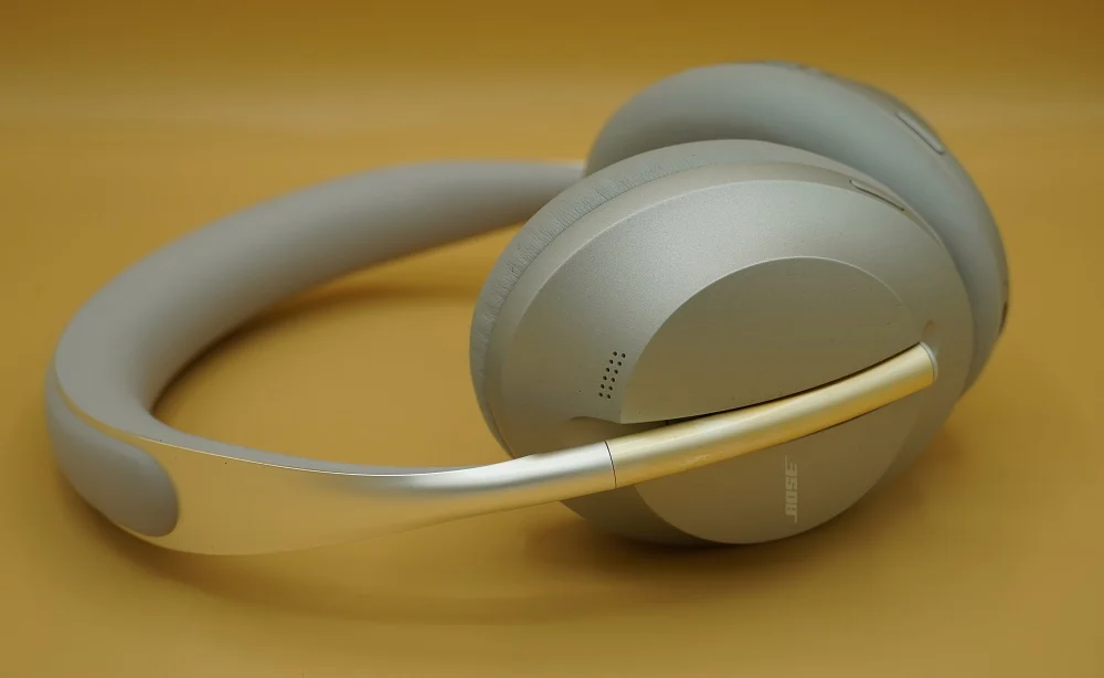 Bose NC 700 HP Main